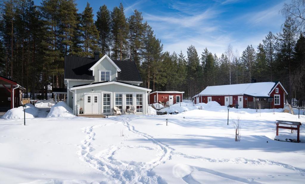 Torpet - Bed And Breakfast Med Charm Norrfjarden Exterior foto